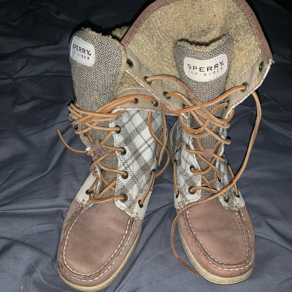 Women’s winter boots. Sperry’s Top Sider. Grey, Brown, and White. Size 7